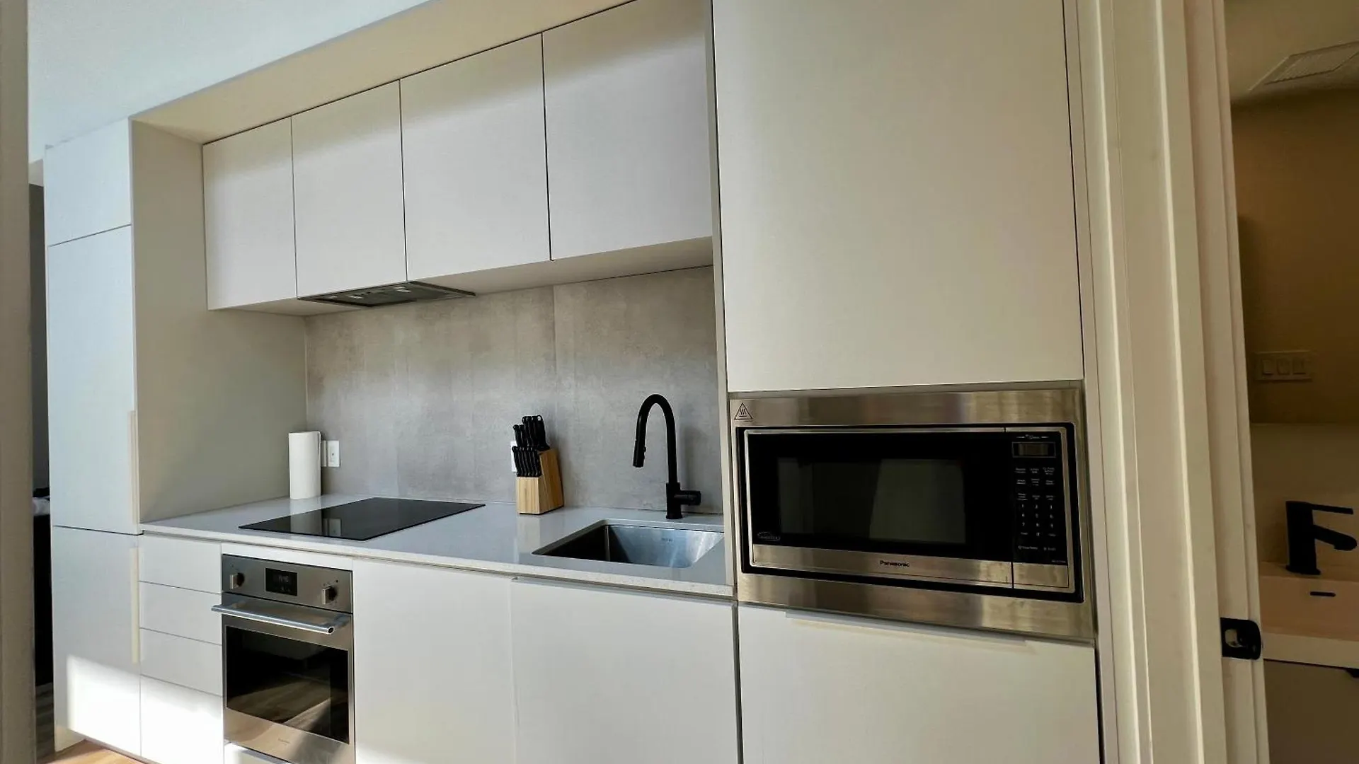 Sky Rocket Downtown Mtl Apartment Montreal