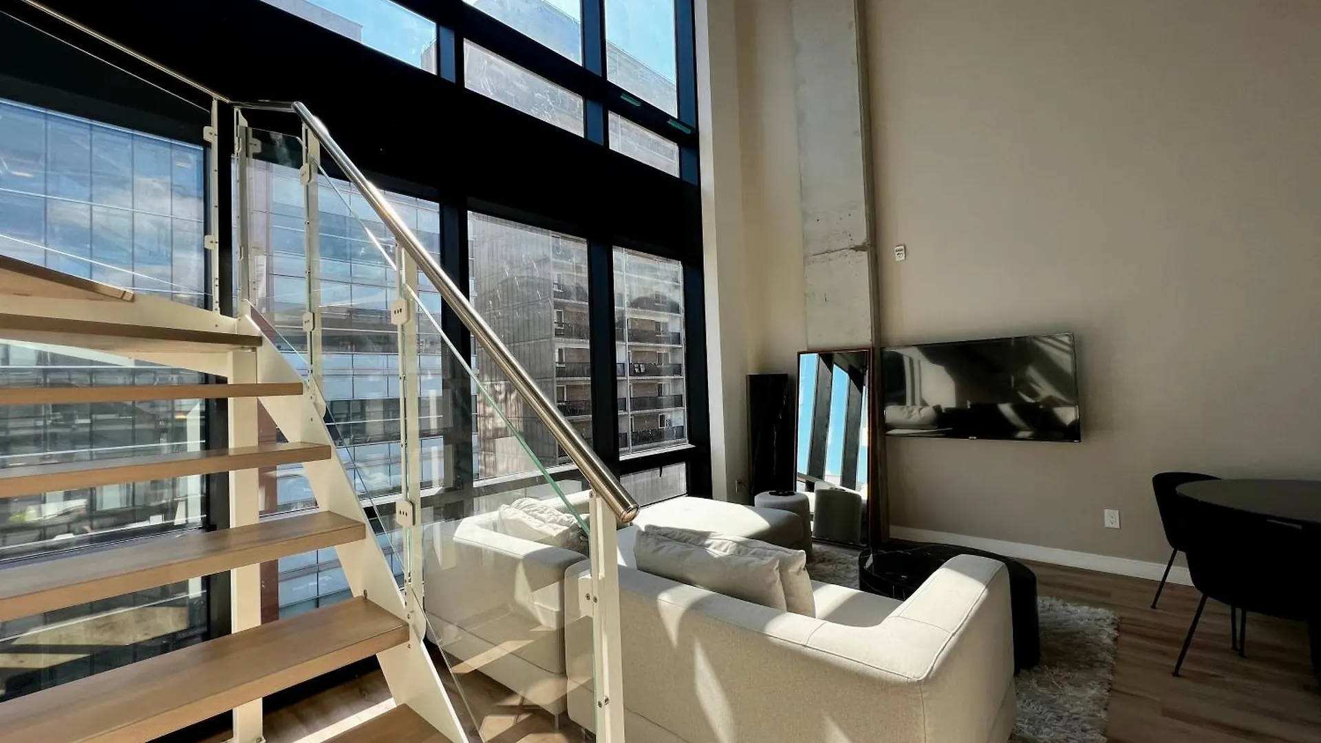 Sky Rocket Downtown Mtl Apartment Montreal
